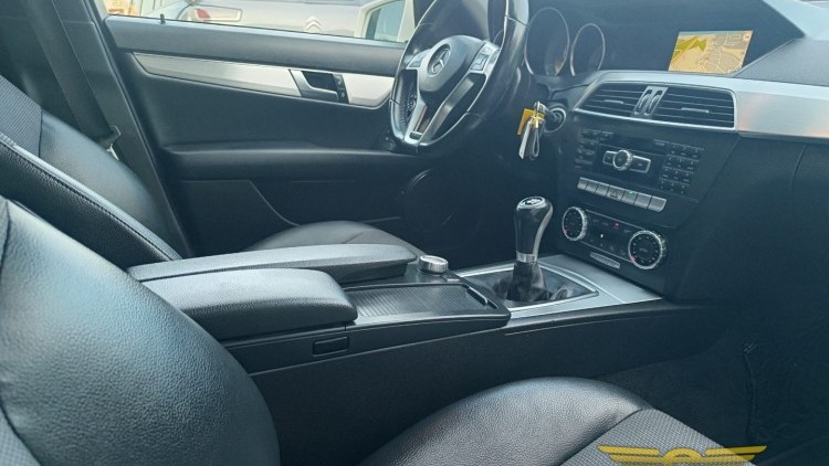 Mercedes-Benz Classe C 180 2.2 CDi AMG