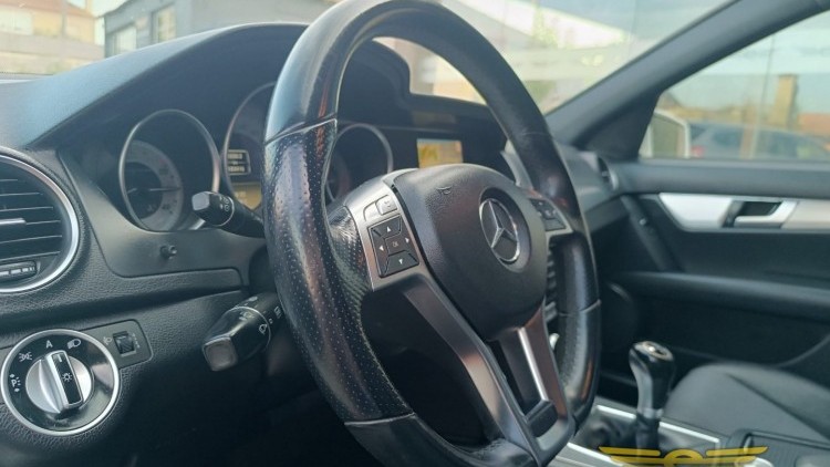 Mercedes-Benz Classe C 180 2.2 CDi AMG