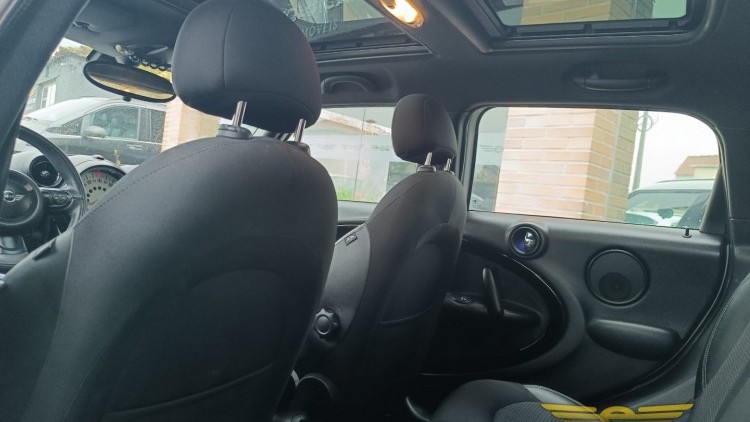 Mini Countryman One D