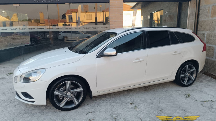 Volvo V60 R-Design